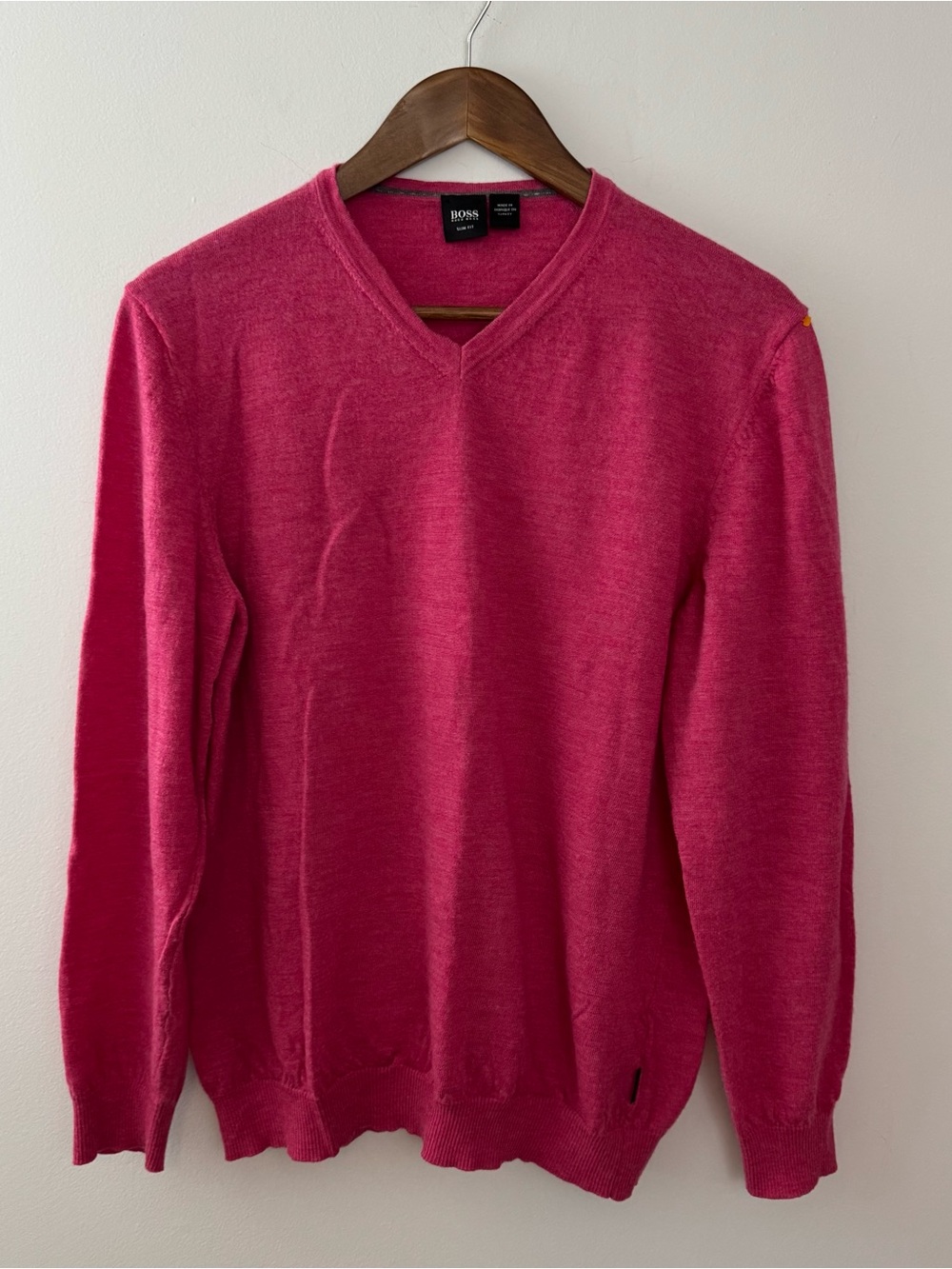 BOSS Hugo Boss Men's V-Neck Slim Fit Sweater in Pink Size XL
